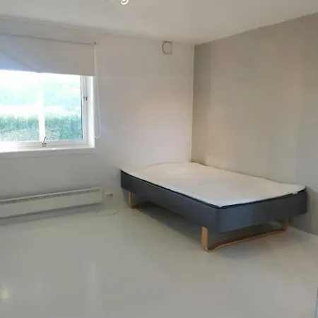 شقة Spacious, Bright Apartment With Free Parking Near City Centre & University