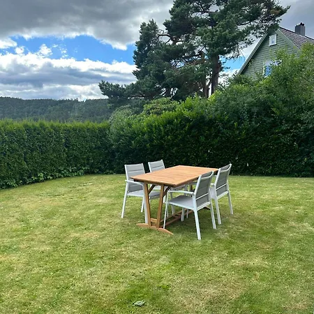 Spacious, Bright With Free Parking Near Centre & Appartement