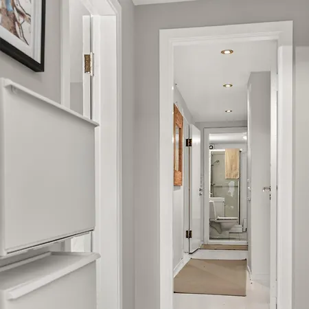 Appartement Spacious, Bright With Free Parking Near Centre & Kristiansand